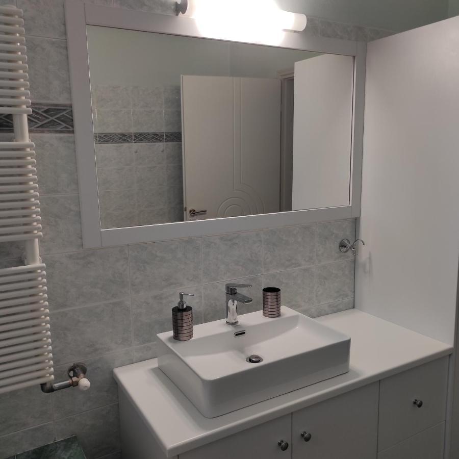 Sea Breeze Villa ريثيمنو المظهر الخارجي الصورة